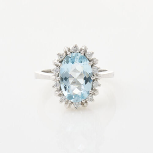 18ct White Gold, 2.25ct Aquamarine and .20ct Diamond Ring