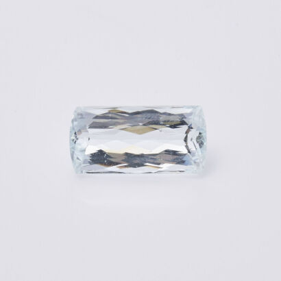 A loose, 13.75ct Aquamarine, Barrel Shaped, Scissor Cut Stone