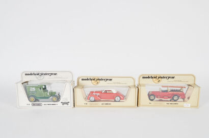 A lot of 3 Matchbox Models of Yesteryear