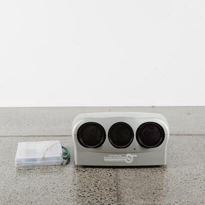 A Seleco SVP 390 CRT Video Projector