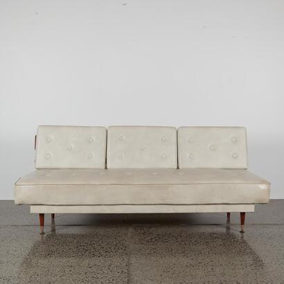 A Vintage Airest Couch/Daybed In Original Condition