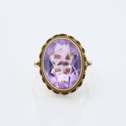 9ct Yellow Gold, 3.60ct Amethyst Ring