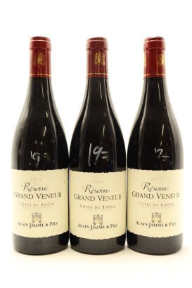 (3) 2001 Alain Jaume & Fils Domaine Grand Veneur 'Cotes du Rhone Reserve Grand Veneur', Rhone