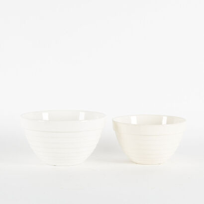 A Pair Of Vintage Crown Lynn Beehive Mixing Bowls