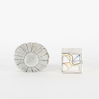 A Pair Of New Zealand Studio Pottery Ceramics