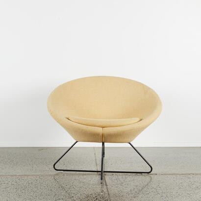A Single MCM Circular Tub Chair Inn Atomic Style Base With Lemon Fabric