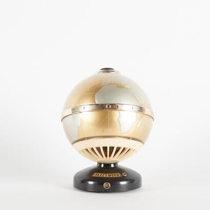 A Transistor Fleetwood Globe Radio