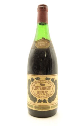 (1) 1971 Grants of St James's Chateauneuf Du Pape, Rhone