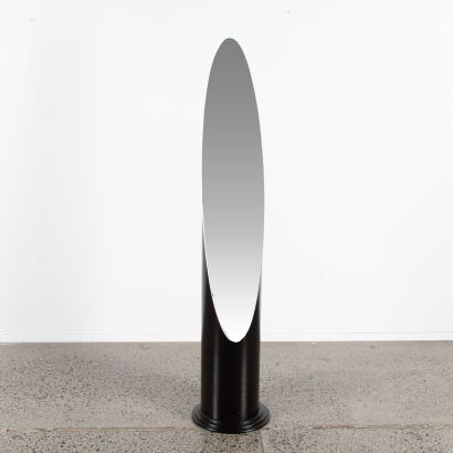 A Roger Lecal Style Lipstick Mirror