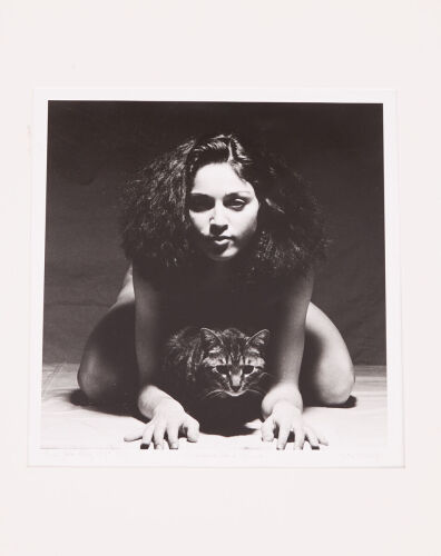 MARTIN SCHREIBER Mew York City, Madonna like a Sphinx