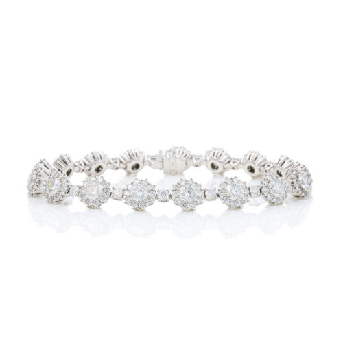 18ct White Gold, 9.06cts Diamond Halo Cluster Bracelet
