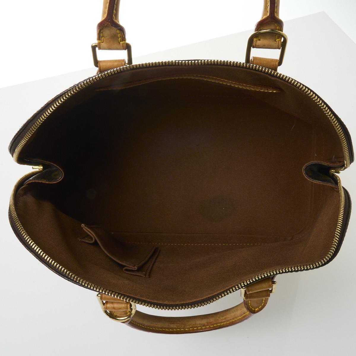 Sold at Auction: Louis Vuitton, Louis Vuitton Trevi PM Luxury