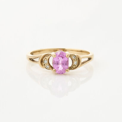 9ct Yellow Gold, 6.00mm x 4.0mm Oval Pink Sapphire Ring