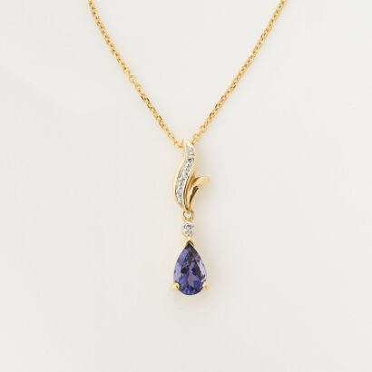 14ct Yellow Gold, Pear Shaped Purple Stone Pendant on 18ct Yellow Gold Trace Chain