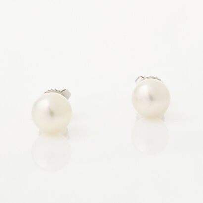 18ct White Gold, Tiffany & Co, 7.00mm Pearl Stud Earrings with Box