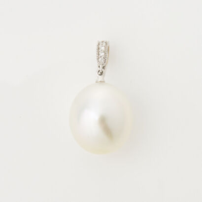 18ct White Gold, Autore, 13.3mm White South Sea Pearl and Diamond Pendant / Enhancer