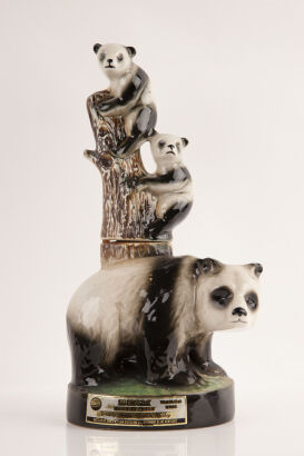 (1) Jim Beam Bourbon Whiskey Regal China Decanter Giant Panda & cubs 750ml 80 proof 100 months