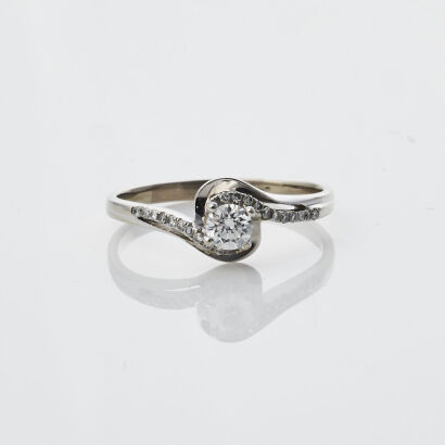 18ct Diamond Ring