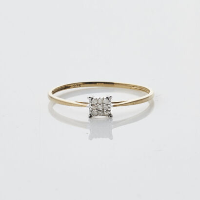 9ct Diamond Ring
