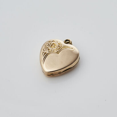 9ct Heart Locket