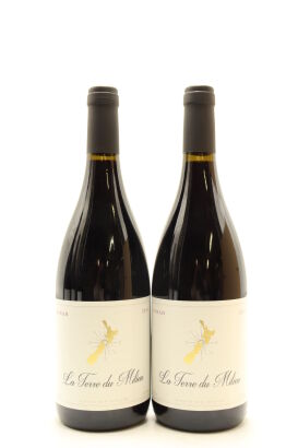 (2) 2013 La Terre du Milieu Syrah, New Zealand