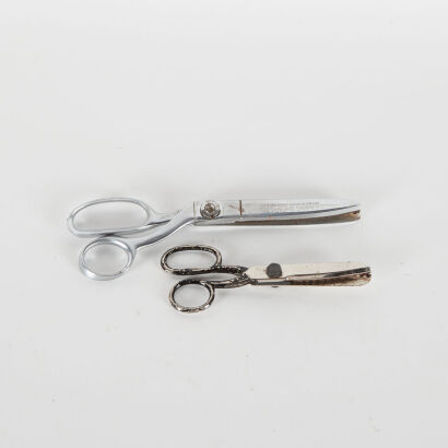 A Pair Of Vintage Pinking Shears