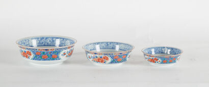 A Set Of Three Japanese Imari Bowls