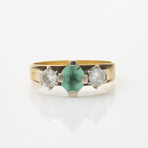 18ct Yellow Gold, 6 x 5mm Emerald and .40ct Diamond Ring