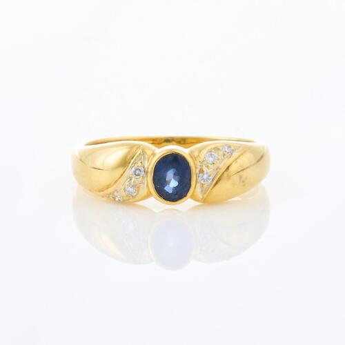 18ct Yellow Gold, .08ct Diamond and .35ct Sapphire Ring