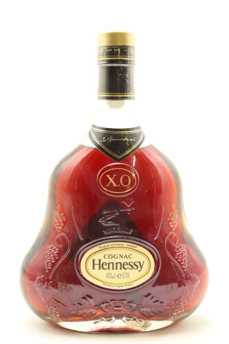 (1) Hennessy X.O. Cognac, 40% ABV