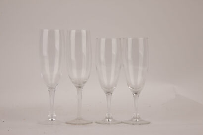 Four flutes in one lot