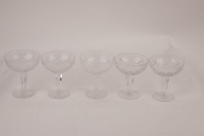 Five Champagne glasses in one lot