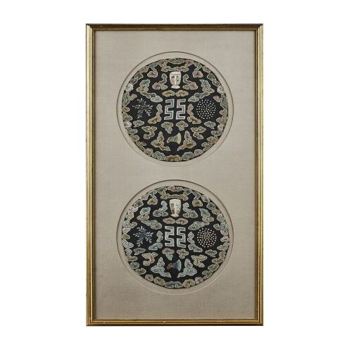 十九世纪中国清朝云纹寿字圆補子一对 / A Pair of 19th Century Chinese Qing Dynasty Cloud Embroidered Silk Rank Badges