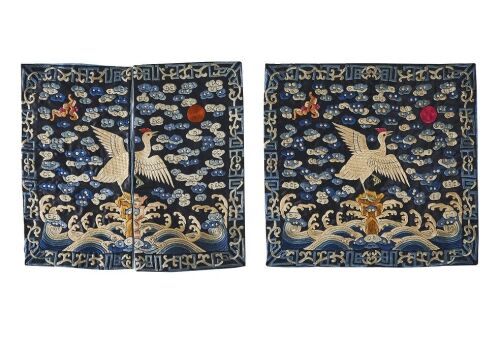 十八至十九世纪中国清嘉庆年间红顶仙鹤文官補子一对 / A Pair of 18th to 19th Century Chinese Qing Dynasty Jiaqing Period Red Head Crane Embroidered Silk Rank Badges