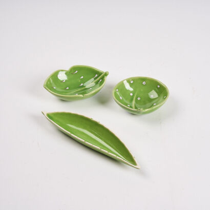 A Trio Of Small Royce McGlashen Leaf Bowls