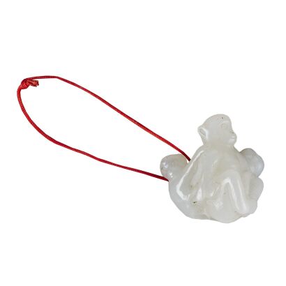 中国白玉猴子小件 / A Chinese White Jade Monkey