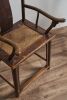 十九世纪早期中国榆木四出头官帽椅一对 / A Pair of Early 19th Century Chinese Elm (Yumu) Chairs - 5