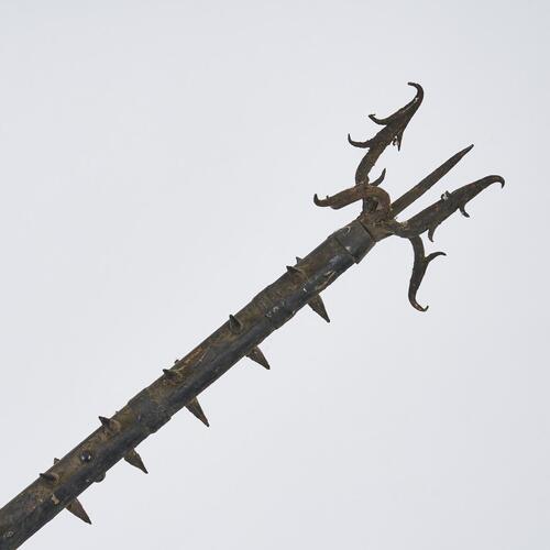 A Japanese Edo Period Pole Arm Sodegarami, c1800