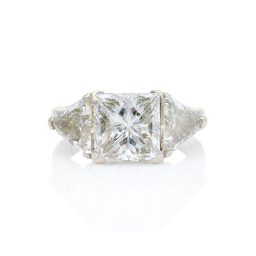 An Important, Modern, 4.34ct Princess/ 2.37ct Trilliant Cut Diamond Ring