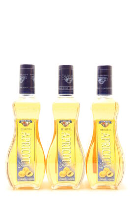 (3) Toorank Apricot Liqueur, 20% ABV, 500ml