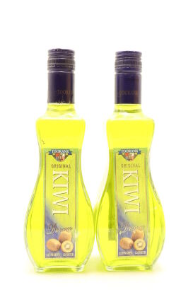 (2) Toorank Kiwifruit Liqueur, 20% ABV, 500ml