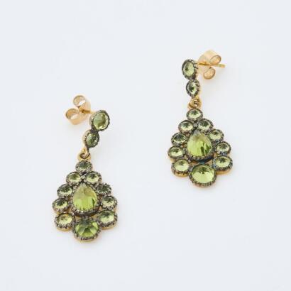 9ct Yellow Gold, Vintage, 1.70ct Peridot Drop Earrings
