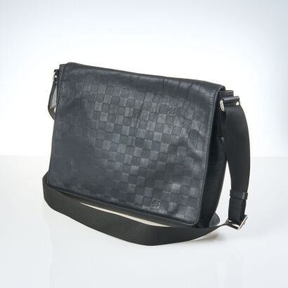 Louis Vuitton Onyx Damier Infini District Messenger Bag