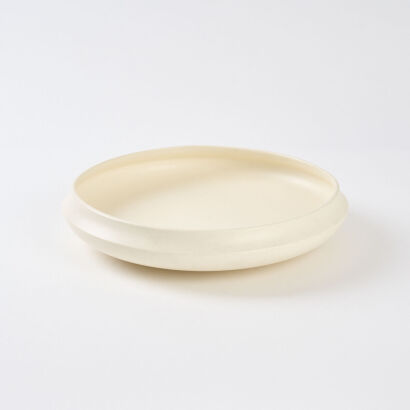 A Hand-Potted Bowl by Ernest Shufflebotham for Crown Lynn