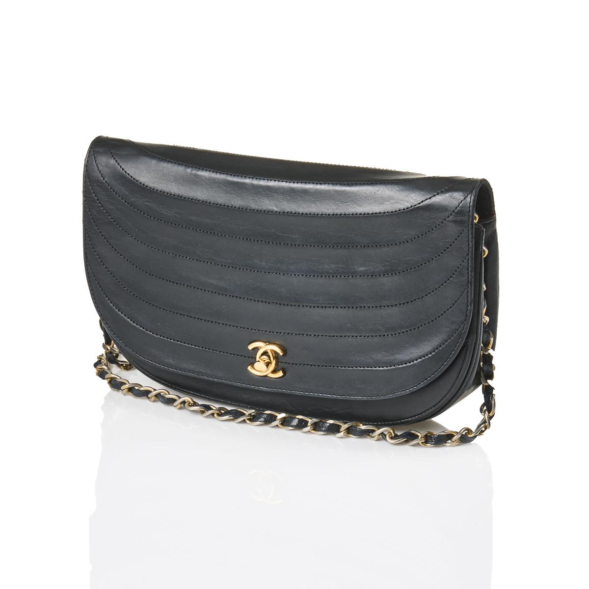 Chanel Vintage Crescent Flap Bag Horizontal Quilted 38597123
