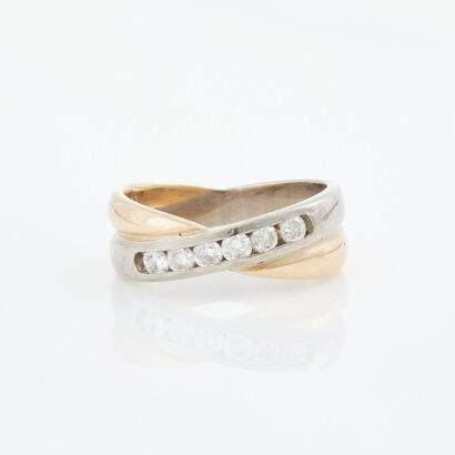 18ct Yellow Gold / 9ct White Gold, Crossover Diamond Ring