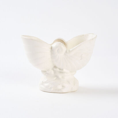 A Small Crown Lynn Nautilus Vase