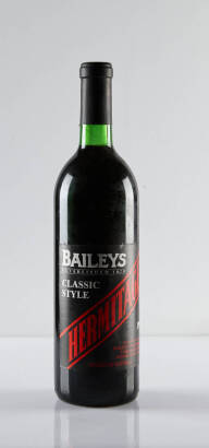 (1) 1991 Bailey's Classic Style Hermitage