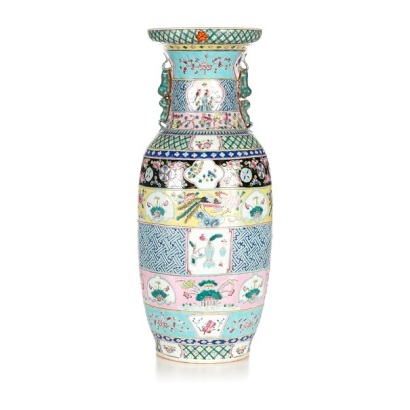 A Qing Dynasty Tongzhi Period Famille Rose Vase