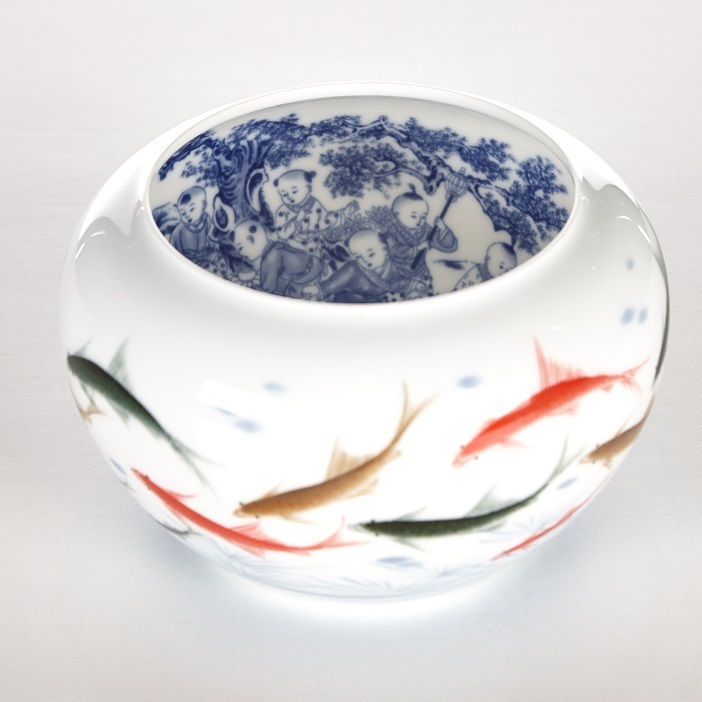A Chinese Hunan Liling Porcelain Water Pouch